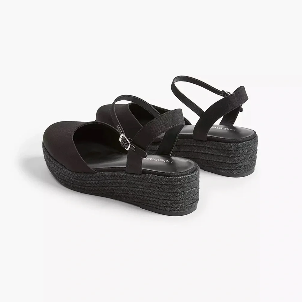 Lane Bryant step out